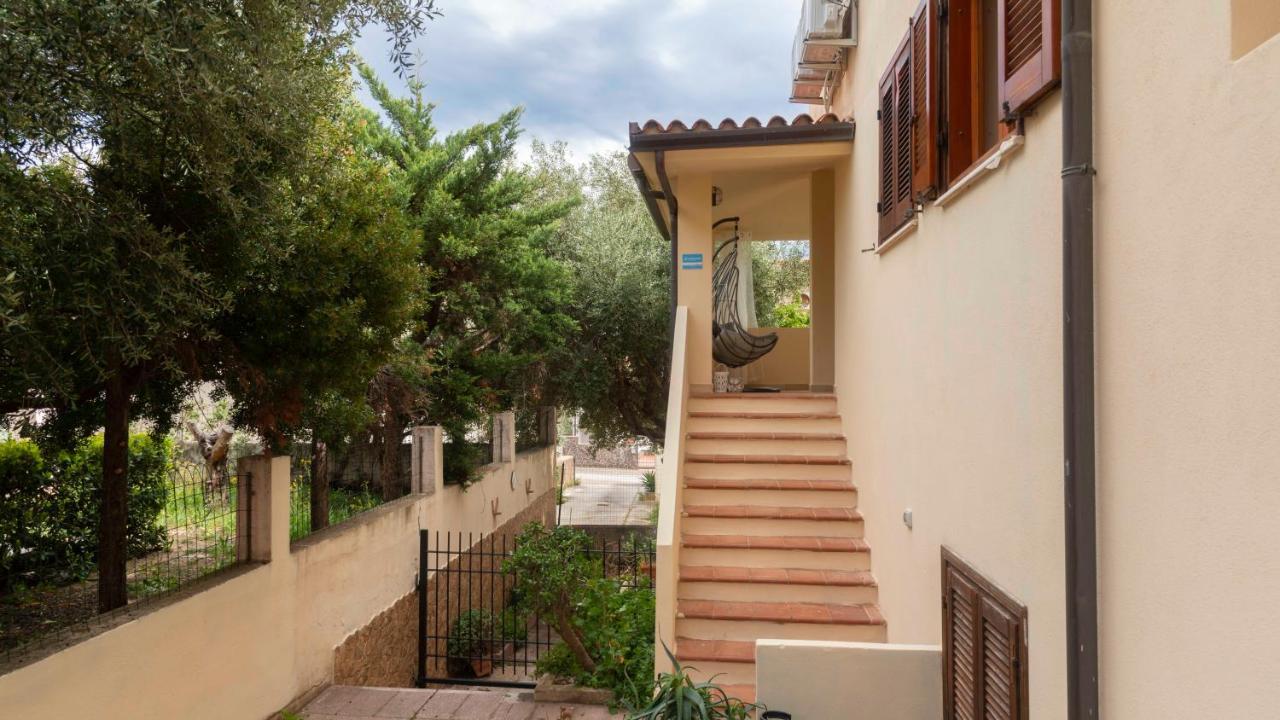 Apartamento Welcomely - The Butterfly House Cala Gonone Exterior foto